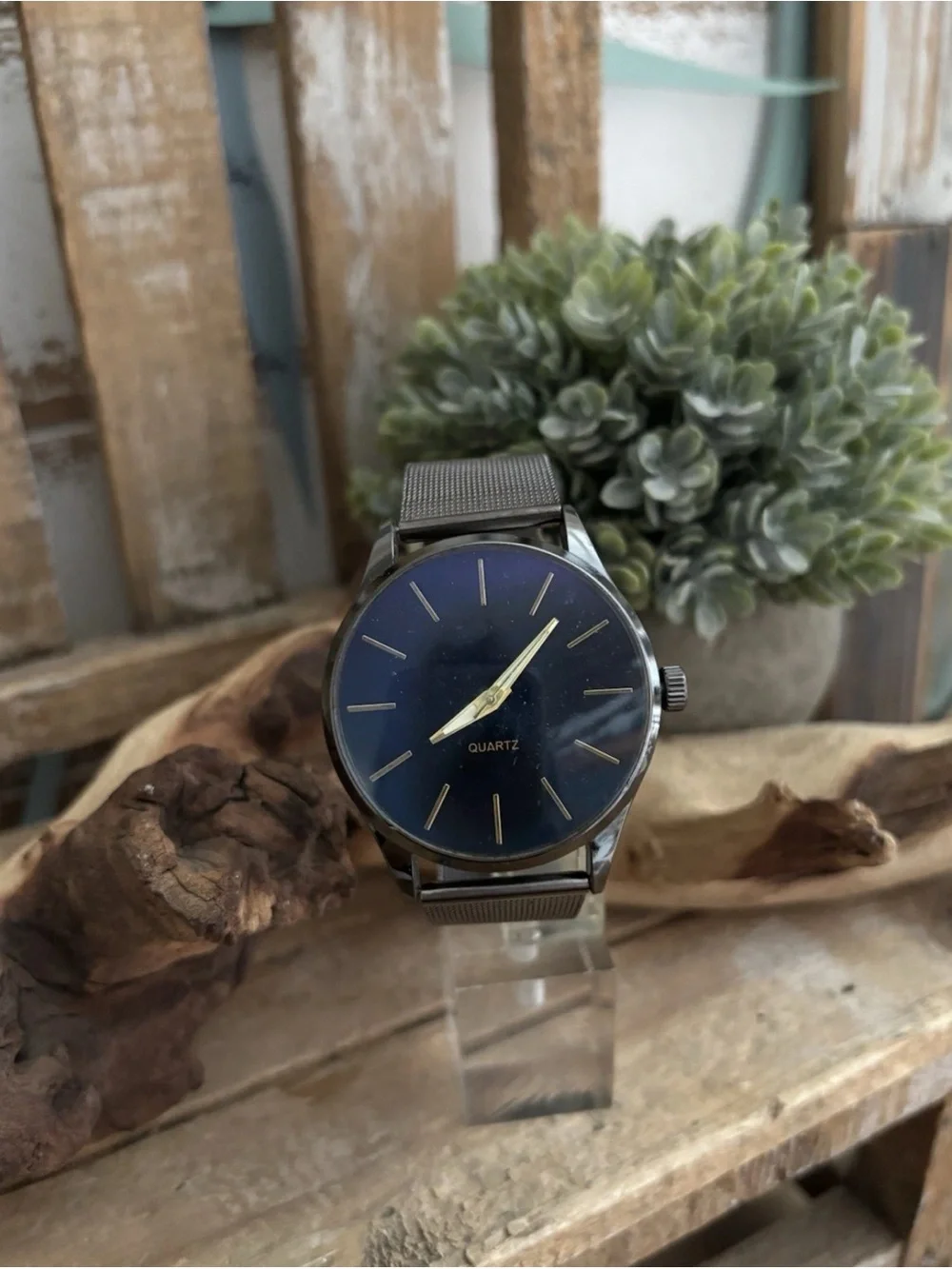 Men Quartz Watch - Minimalist Thin Stainless Steel Watch NEW